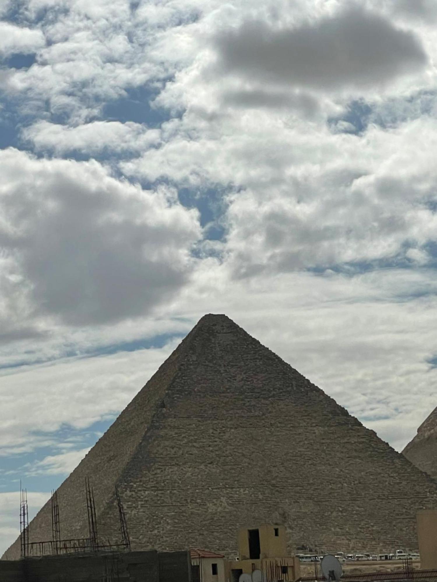 Diyar Pyramids Inn Kafrat al Jabal Bagian luar foto